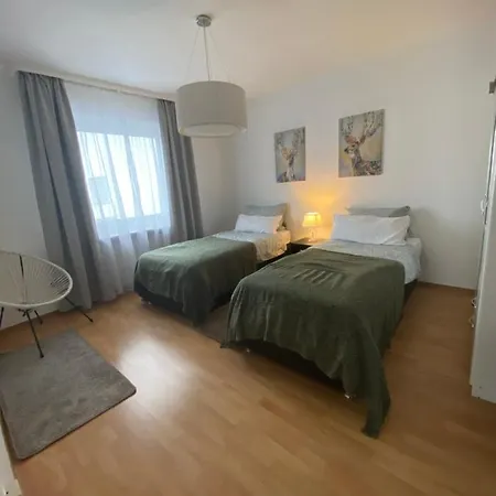 Ferienhaus Loehr Mit Treppenlift Дом отдыха Кобленц